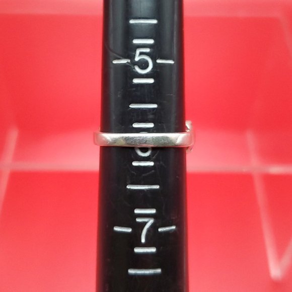 Size 6 925 Sterling Silver Seven Marquise Amethyst Gems Ring - Picture 7 of 9